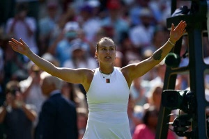 Alcaraz, Sabalenka Lead Charge into Wimbledon Semifinals; Fritz & Anisimova Complete Final Four